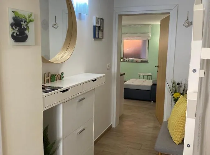 One Bedroom Tina *
