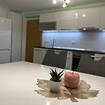 Апартаменты One Bedroom Tina Матульи