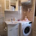 One Bedroom Tina Матульи
