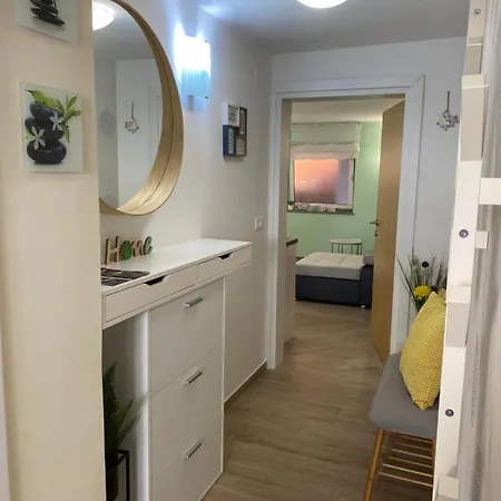 Guesthouse Tina With Terrace And Parking Near Opatija *