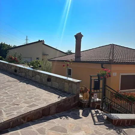 Guesthouse Tina With Terrace And Parking Near Opatija דירה *